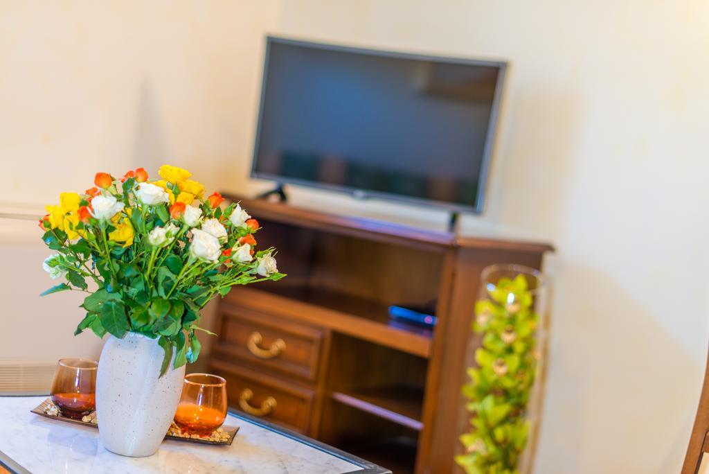 Aparthotel Katalyma 828 Kanfanar Kültér fotó