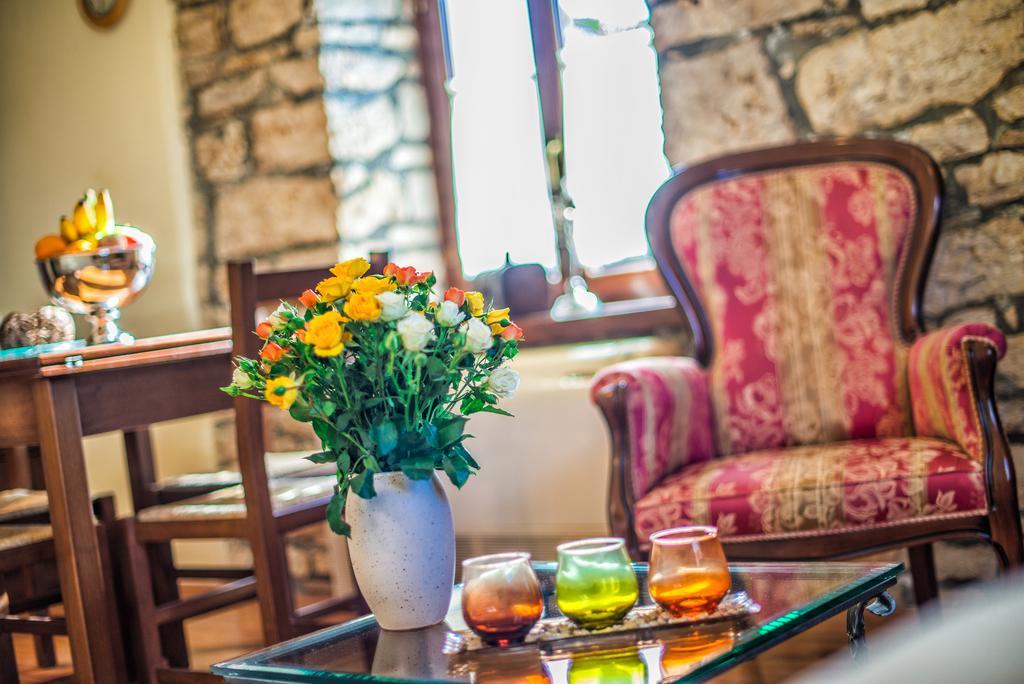 Aparthotel Katalyma 828 Kanfanar Kültér fotó