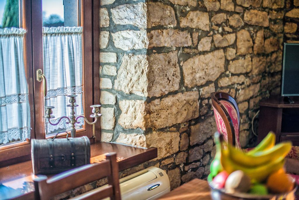 Aparthotel Katalyma 828 Kanfanar Kültér fotó