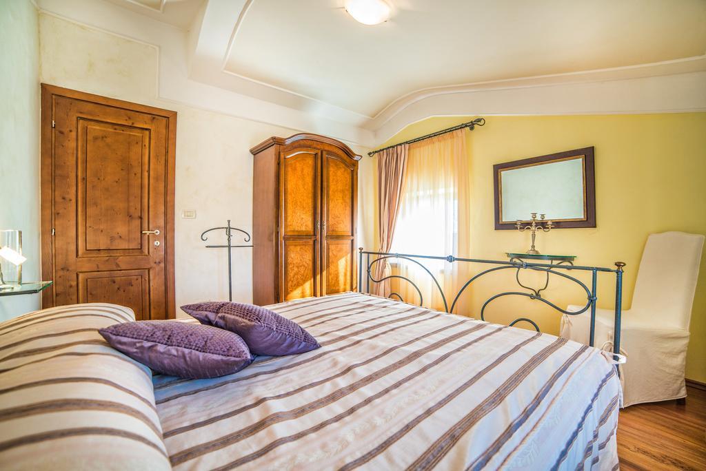 Aparthotel Katalyma 828 Kanfanar Kültér fotó