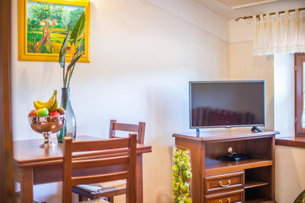 Aparthotel Katalyma 828 Kanfanar Kültér fotó