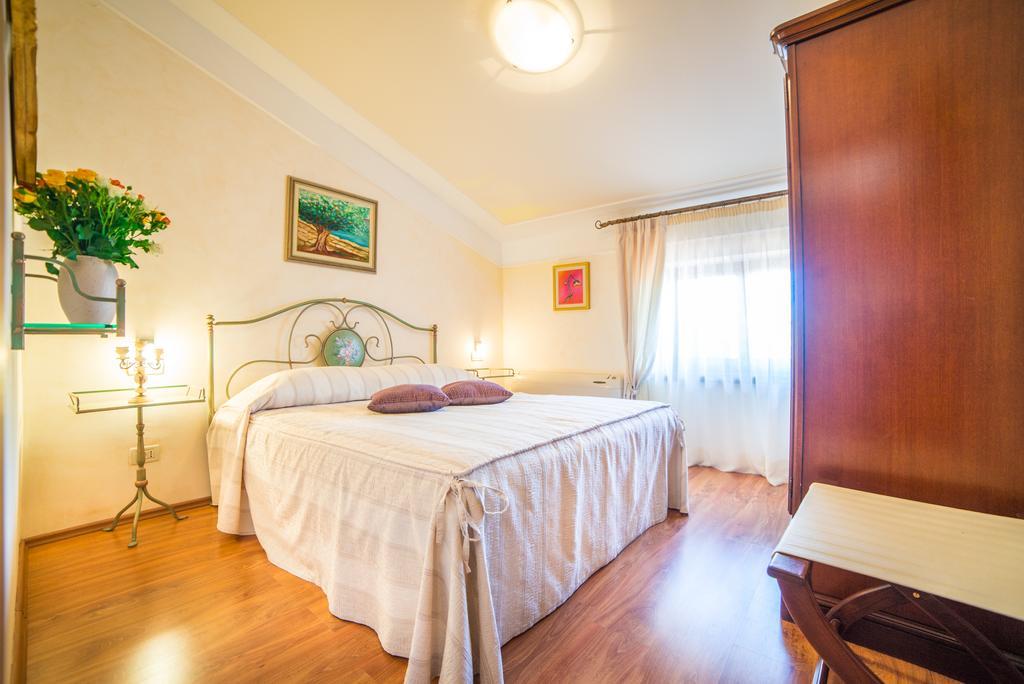 Aparthotel Katalyma 828 Kanfanar Kültér fotó