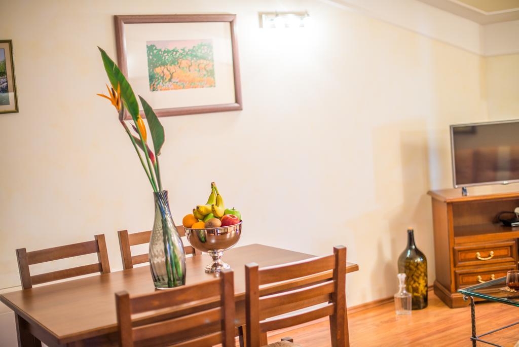 Aparthotel Katalyma 828 Kanfanar Kültér fotó