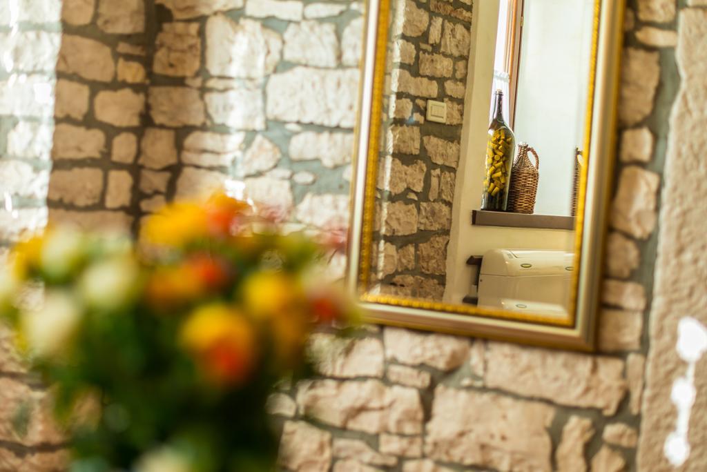 Aparthotel Katalyma 828 Kanfanar Kültér fotó