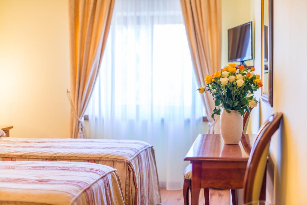 Aparthotel Katalyma 828 Kanfanar Kültér fotó