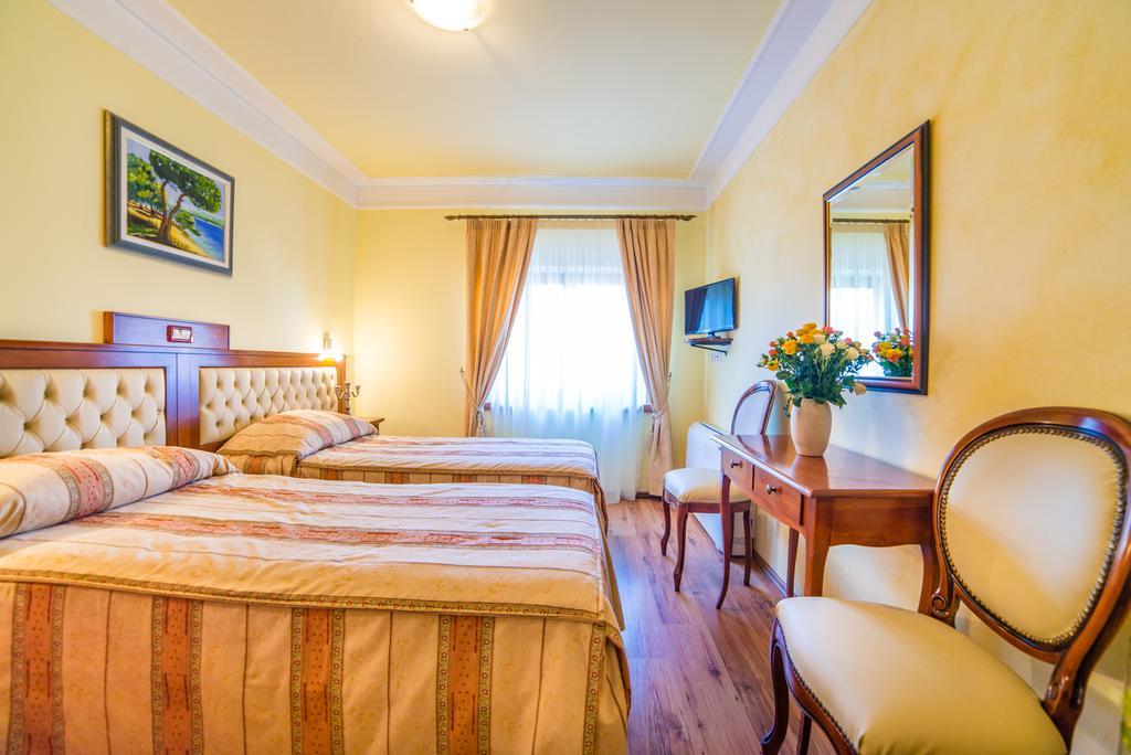 Aparthotel Katalyma 828 Kanfanar Kültér fotó